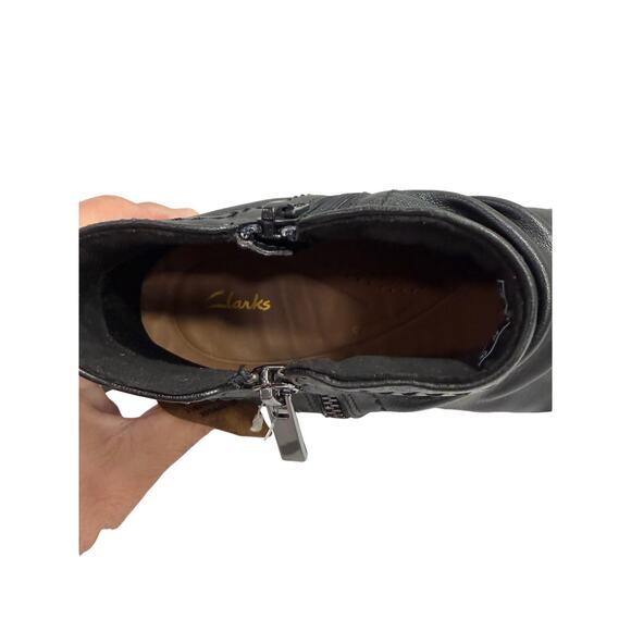 Clarks Women’s ankle Boot Water proof bootie Size 9 NEW # Box M670 - Picture 8 of 9